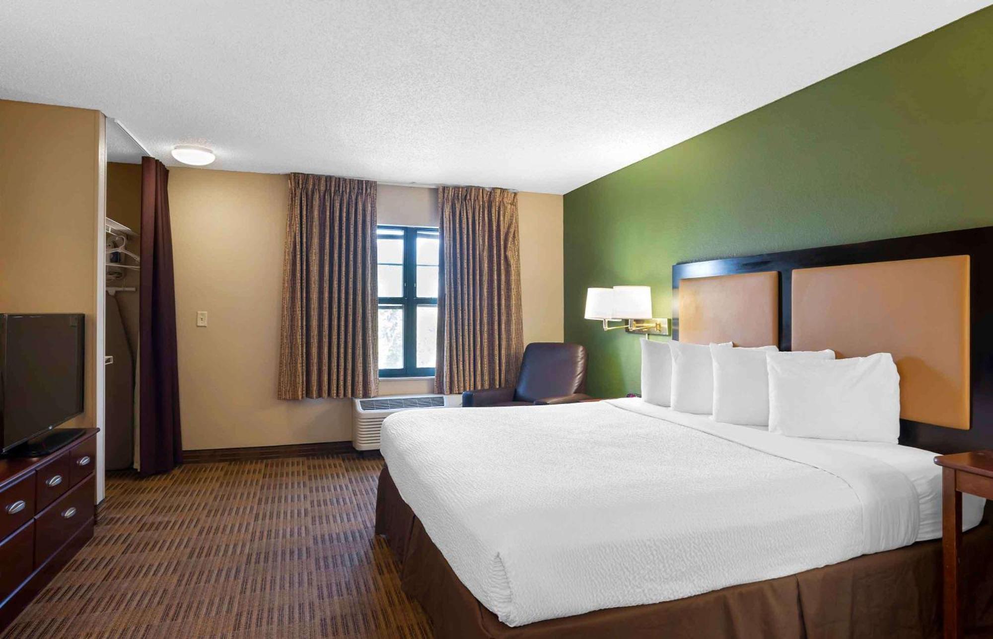 Extended America - - Old Airport Way Hotel Fairbanks